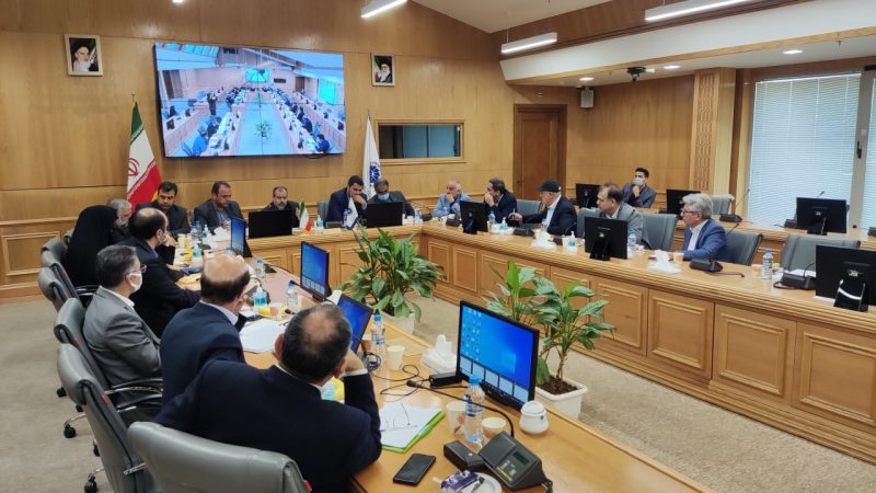  نگاهی اجمالی به نشست هم‌اندیشی مسئولان دستگاه قضایی و فعالان اقتصادی خراسان رضوی