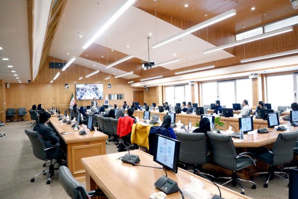 همزمان با هفته کارآفرینی، سه سمینار آموزشی در اتاق مشهد برگزار شد