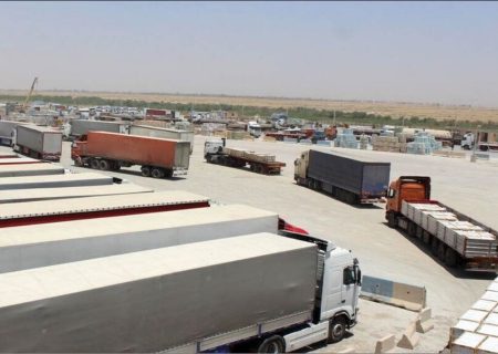 معضل حل نشده کامیون ها در مرز دوغارون