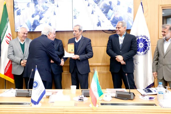 بیست و پنجمین جلسه کمیسیون حمل و نقل و ترانزیت اتاق خراسان رضوی و مراسم تقدیر از شرکت های حمل و نقل بین المللی نمونه استانی و پیشکسوتان