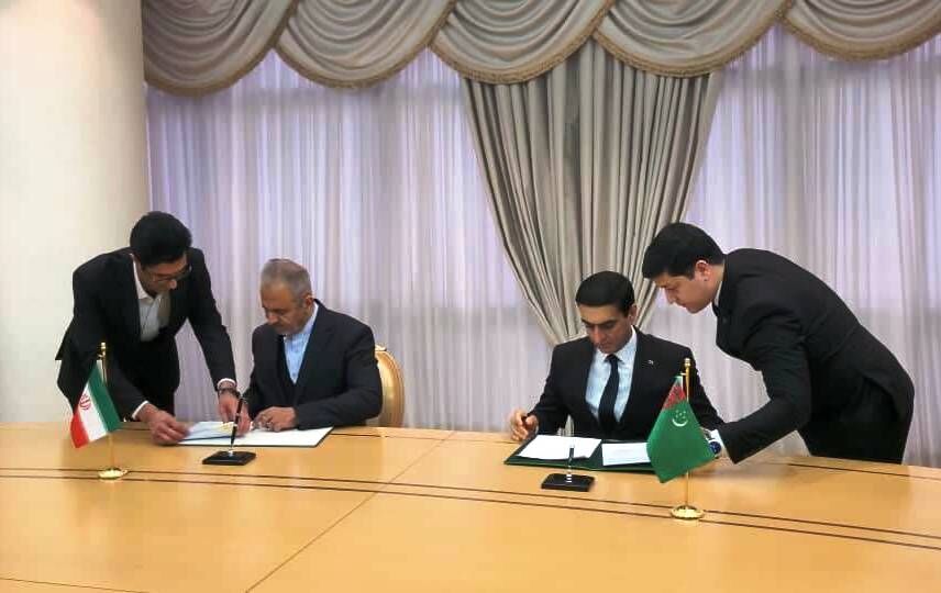 ایران و ترکمنستان در خصوص مسائل ترانزیتی تفاهمنامه امضا کردند