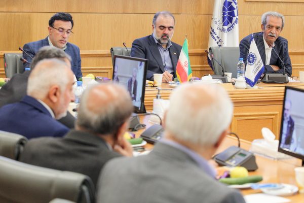 نشست سرپرست وزارت صنعت، معدن و تجارت با در محل اتاق خراسان رضوی