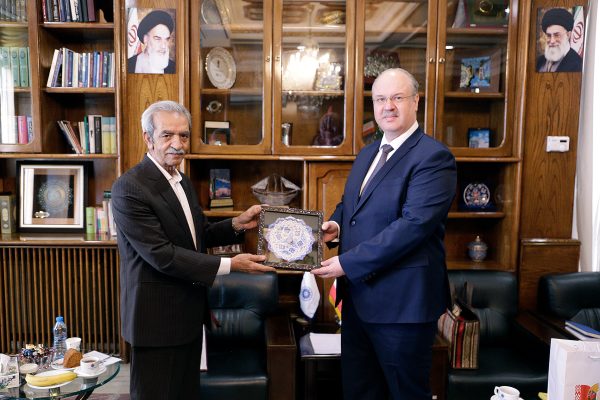 گزارش تصویری دیدار سفیر بلاروس در ایران با رئیس اتاق ایران در اتاق خراسان رضوی
