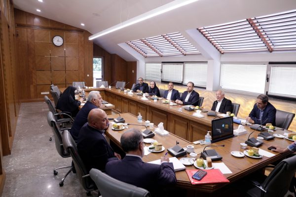 سلسله جلسات هم اندیشی ریاست اتاق بازرگانی، صنایع، معادن و کشاورزی خراسان رضوی با تشکل های بخش خصوصی استان