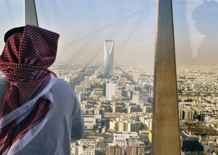 عربستان و امارات برای پایدارسازی اقتصاد، چه می‌کنند؟
