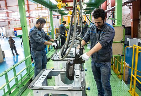 افق پرچالش صنعت ایران