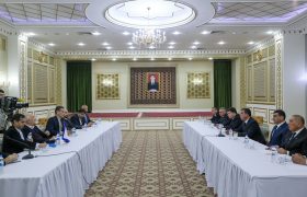 گزارش تصویری نشست مشترک هیات اقتصادی خراسان رضوی با جمعی از فعالان بخش خصوصی و تجار استان ماری ترکمنستان(سفرنامه ترکمنستان2)