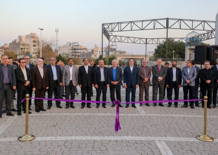 گشایش نمایشگاه و گالری عکس زعفران در بوستان کوهسنگی مشهد