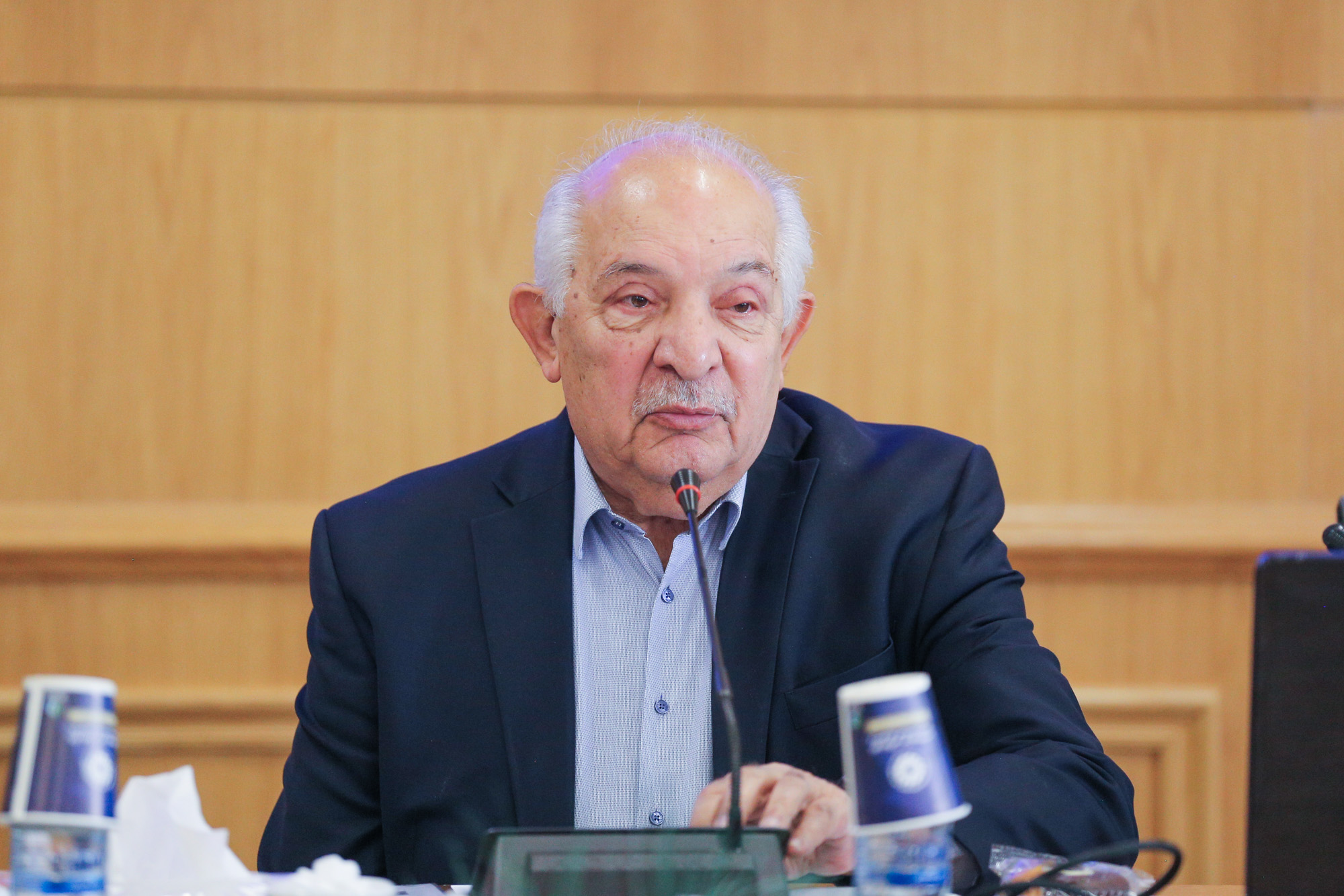 گریز از تمرکزگرایی