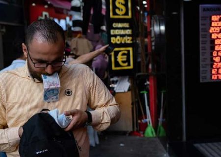 افزایش تورم ترکیه در پی سقوط لیر
