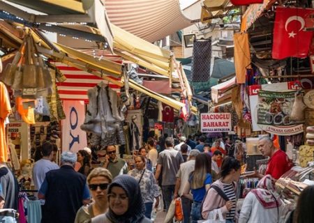 پاشنه آشیل اقتصاد ترکیه، ناآرامی‌های سیاسی و بدهی خارجی هستند
