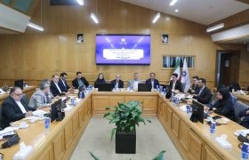 بررسی فرصت‌ها و جذابیت‌های تولید بدون کارخانه برای سرمایه‌گذاران
