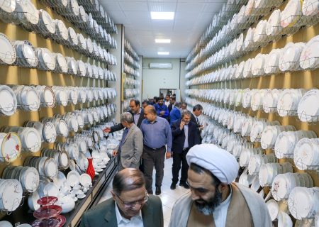بازدید اعضای کمیسیون تدوین آیین‌نامه داخلی مجلس از واحدهای تولیدی