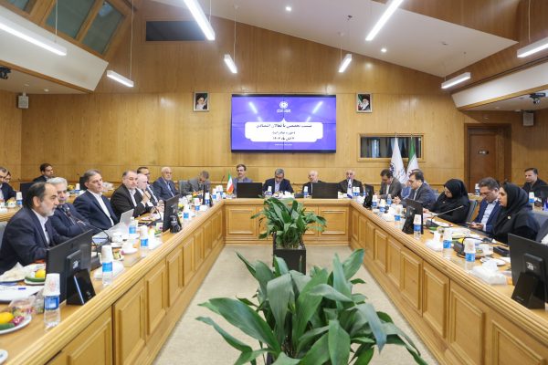 تاکید بر نگاه راهبردی به افغانستان و توسعه صادرات غیرنفتی