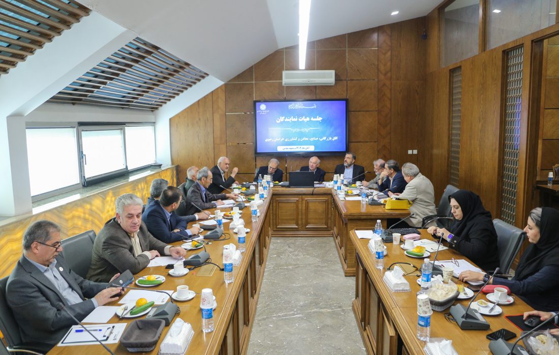 لزوم تمرکز بر توسعه شرق کشور و حمایت هدفمند از زعفران