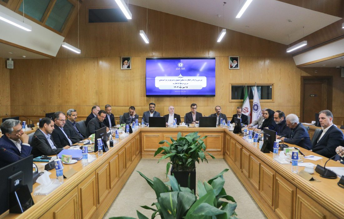آسیب‌شناسی چالش‌های تردد ناوگان در مرزهای استان