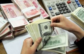 شرایط پرداخت تسهیلات ارزی اعلام شد/ نرخ مرکز مبادله مبنای بازپرداخت