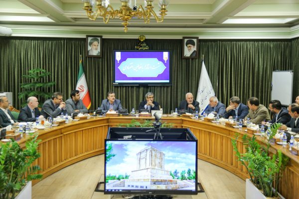 لزوم واگذاری اختیارات ارزی به استان و مدیریت واردات برای تقویت تولید و صادرات