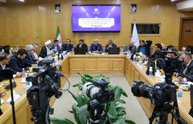 جلسه مجمع نمایندگان مجلس شورای اسلامی استان با حضور وزیر امور اقتصادی و دارایی