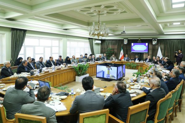 ضرورت تصمیم‌گیری استانی و کاهش دخالت‌ها در بازار لبنیات