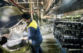 شامخ مهرماه به 47.4 رسید | رشد سفارشات جدید زیر سایه انتظارات تورمی