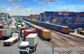 بازآرایی تجارت خارجی، رونق معدن و صادرات، و چالش صنایع سنتی