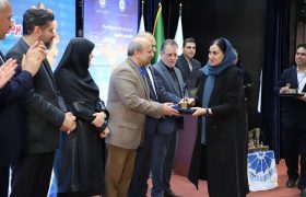 روابط عمومی اتاق مشهد موفق به کسب نشان طلایی نخستین جشنواره برترین‌های روابط عمومی تجاری شد