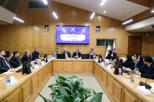 هشدار صنعتگران نسبت به فشارهای ارزی، مالیاتی و اختلال در تامین مواد اولیه