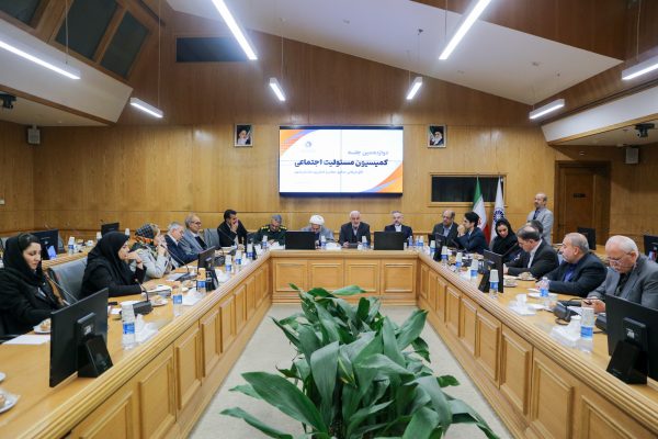 از کتابخانه‌سازی تا تیم‌داری؛ مسئولیت اجتماعی باید در میدان عمل دیده شود