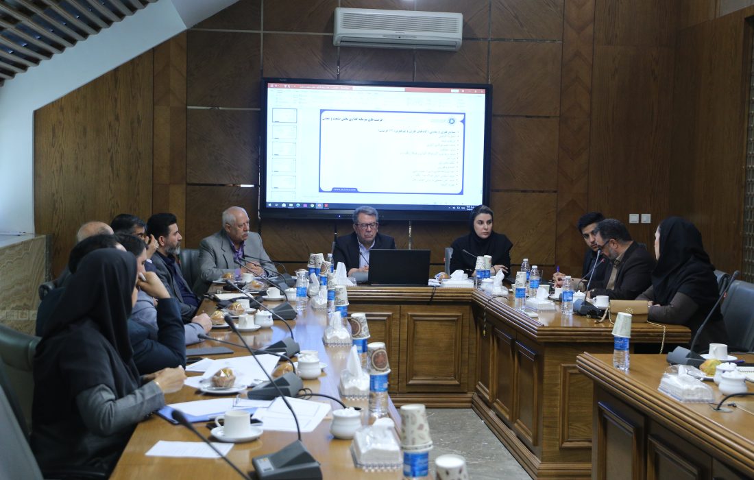 بازآرایی سبد سرمایهگذاری استان با تاکید بر صنعت، معدن و انرژیهای نو