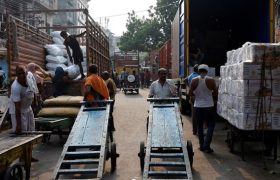 4 چالش توسعه اقتصادی هند | سرمایه‌گذاری هند بر اقتصاد دانش‌محور