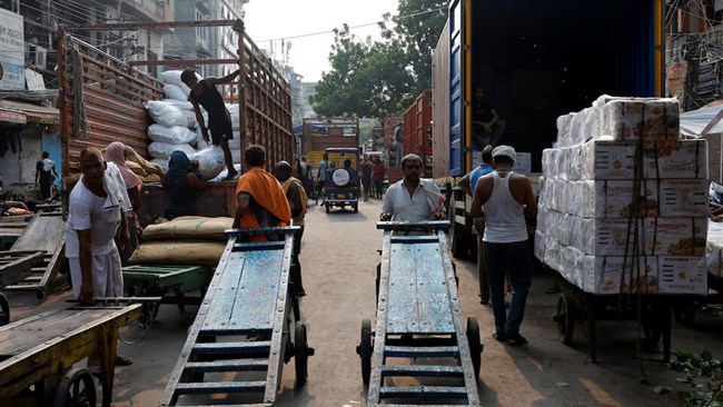 4 چالش توسعه اقتصادی هند | سرمایهگذاری هند بر اقتصاد دانشمحور