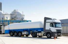 کاهش هزینه و تردد ۴۰۰۰ دستگاه کامیون در شرق کشور