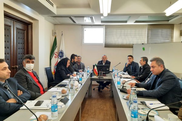 چرایی و چگونگی بازنگری در رسته‌های شغلی و کدهای آیسیک