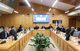 تاکید بر آموزش و فرهنگ‌سازی برای استفاده از مزایای قانونی بهینه‌سازی مصرف انرژی در بخش خانگی و صنعتی