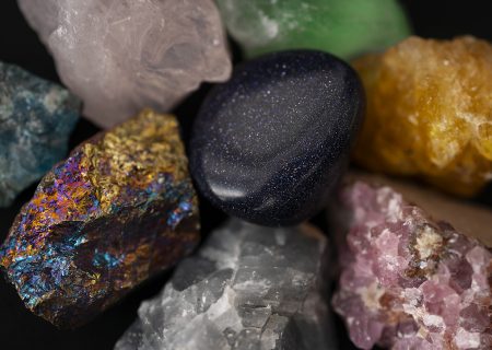 گوهرسنگ‌ها و افق‌های نوین سرمایه‌گذاری معدنی در افغانستان