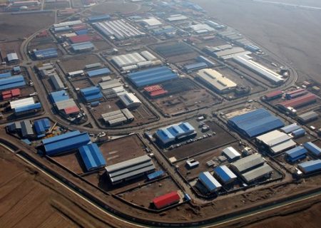 SMEها زیر تیغ بودجه ۱۴۰۵ | وقتی ناترازی دولت به دوش بنگاه‌های کوچک می‌افتد