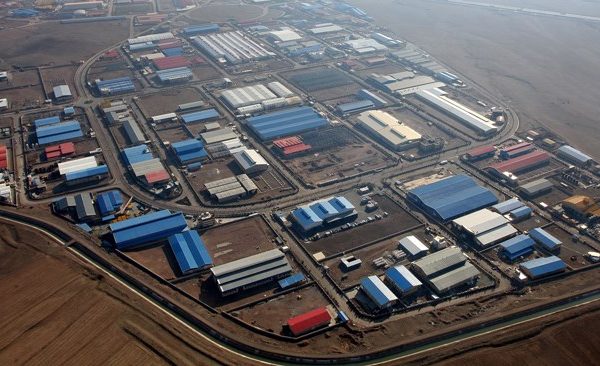 SMEها زیر تیغ بودجه ۱۴۰۵ | وقتی ناترازی دولت به دوش بنگاه‌های کوچک می‌افتد