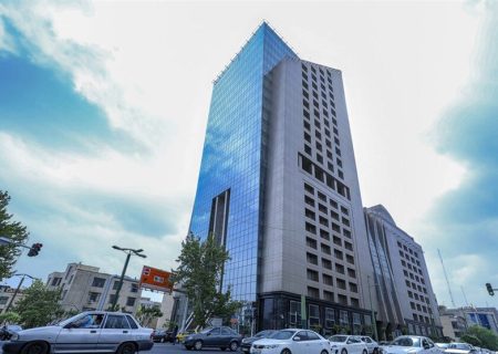 نحوه فعالیت بازار سرمایه در هفته جاری/تداوم توقف معاملات سهام
