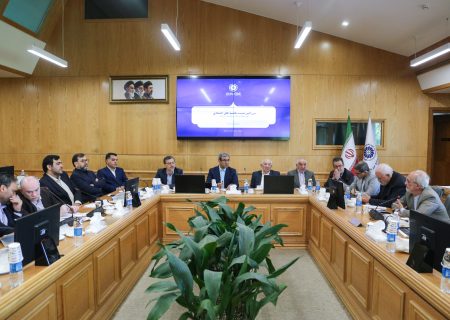 ضرورت اصلاح مدیریت مصرف دارو و تقویت تولید تجهیزات پزشکی