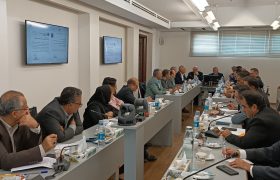ممنوعیت صادرات، بازارهای هدف را به رقبا واگذار می‌کند