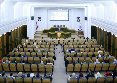 همایش توانمندسازی و بازآموزی راهنمایان گردشگری در اتاق مشهد
