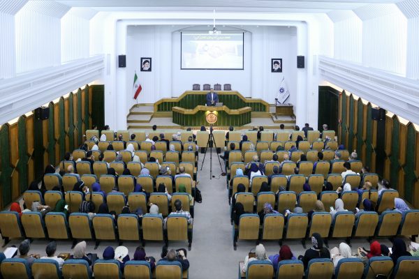 همایش توانمندسازی و بازآموزی راهنمایان گردشگری در اتاق مشهد