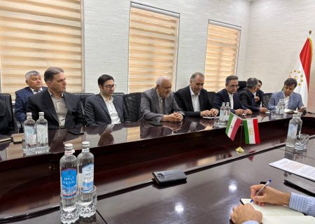 رایزنی هیات اقتصادی اتاق خراسان رضوی در تاجیکستان برای توسعه تجارت و سرمایه‌گذاری مشترک