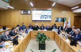 ضرورت اصلاح قراردادهای برق صنایع و تقویت بخش تعاون