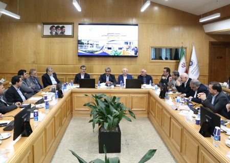توسعه اقتصاد استان در گرو توانمندسازی و حمایت از زنان کارآفرین