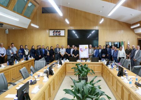 نشست هم‌اندیشی رویداد نوآوران زعفران در اتاق مشهد
