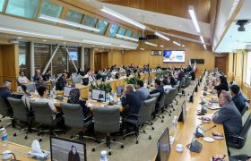 نشست بررسی ظرفیتهای تامین مالی تولید با تمرکز بر اوراق گام در اتاق مشهد
