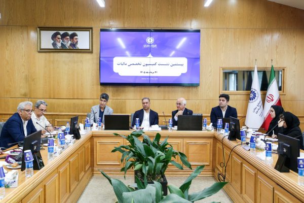 هشدار درباره مالیات‌های غیرواقعی ناشی از ابهام در نرخ ارز و مقررات مالیاتی