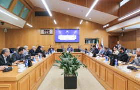لزوم همکاری صنایع و واردکنندگان برای تامین مواد اولیه مورد نیاز تولیدکنندگان